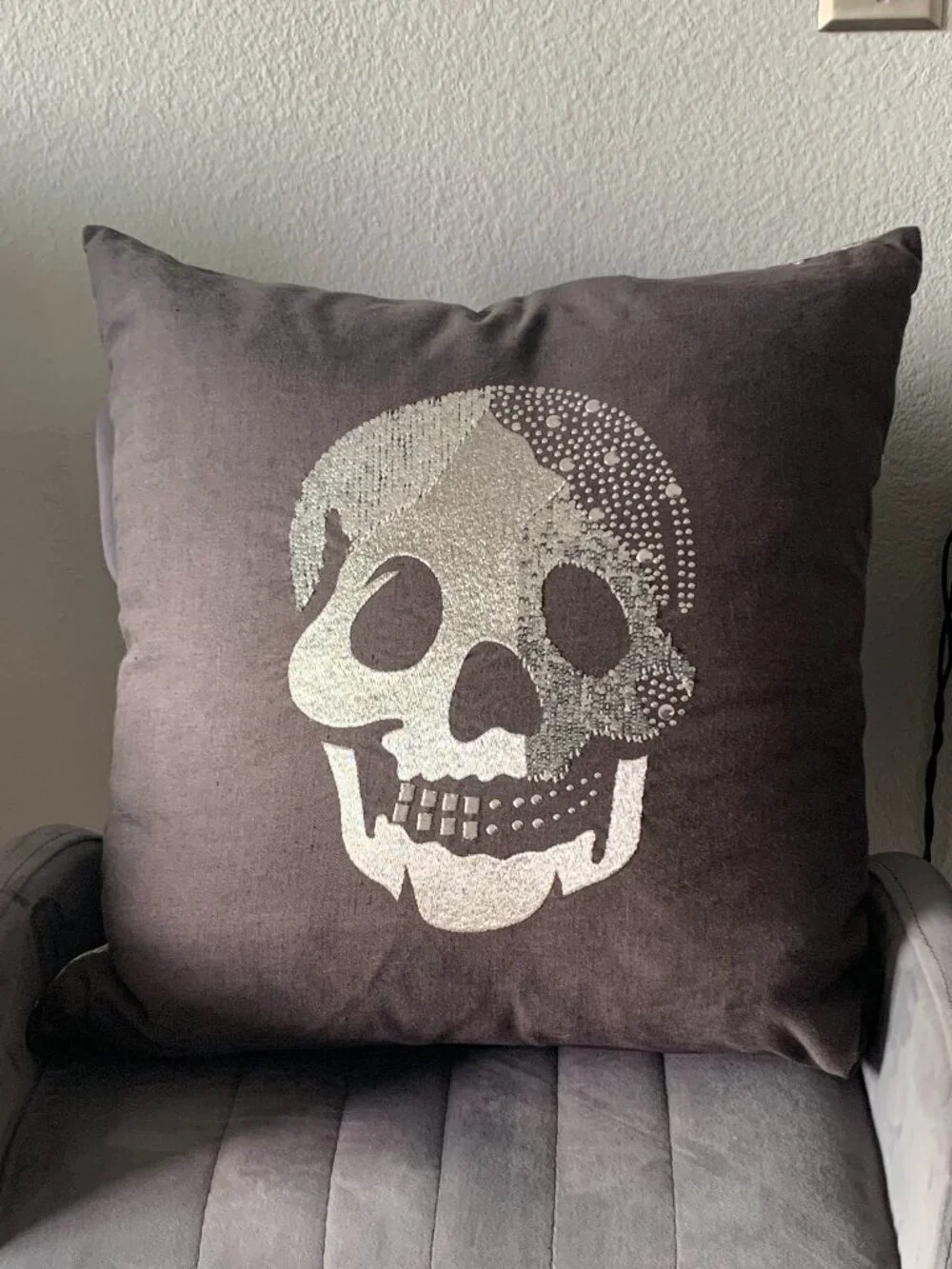 Z Gallery Large Skull Pillow